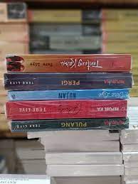 Download gratis novel rindu karya tere liye dalam format pdf, baca juga novel best seller lainnya di sini gudangebookz. Paket 5 Novel Tere Liye Tentang Kamu Rindu Pulang Pergi Hujan Lazada Indonesia