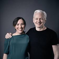 Read cnn's fast facts about julian assange and learn more about the life of the wikileaks founder. Julian Assange Fell In Love And Started Secret Family While Holed Up In Embassy Mirror Online