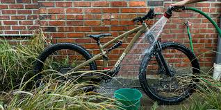 how to clean a bike steps for washing
