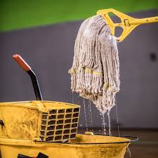 the cotton string mop vs microfiber mop