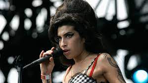 amy winehouse s cat eyeliner how to