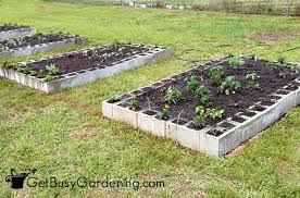 how to make a raised garden bed using