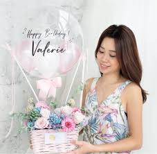 flower and balloon gift box singapore