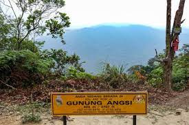 The price is $20 per night from apr 5 to apr 6$20. Gunung Angsi Hiking The World