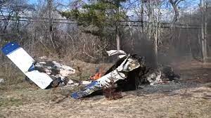 Long Island Plane Crash: Pilot identified in crash that killed mother,  injured daughter - ABC7 New York