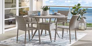 Outdoor Dining Furniture