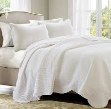 French Tuscany Tile Coverlet Bedding
