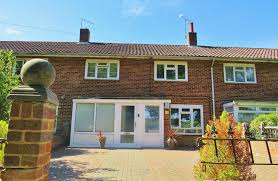 Its population boomed in the 1950s and 1960s. Property In Fitchet Close Langley Green Crawley West Sussex Rh11 7py