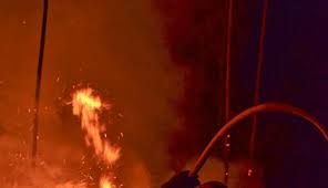 Quase sete anos depois do grande incêndio de catraia, em tavira, 205 lesados ainda aguardam por indemnizações e insistem que o incêndio deflagrou após trabalhos da edp para a ligação de torres. Incendio De Tavira Combatido Por Mais De 700 Bombeiros Portugal Correio Da Manha