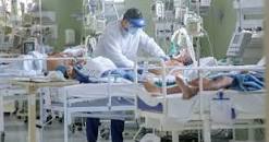 Resultado de imagem para imagens de hospitais lotado com a pandemia