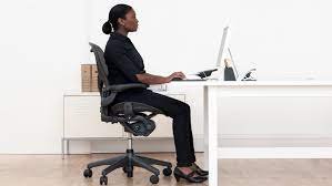 correct sitting posture reduce back