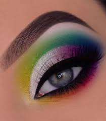 makeup looks colorful benim