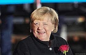 Video von Angela Merkel im Nike-Store sorgt für Lacher im Netz - Angela  Merkel
