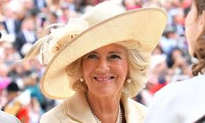 We're familiar with camilla parker bowles's royal life, but we can't say the same about her younger years. Video Shows Camilla Parker Bowles Has Changed Everything About Herself While In Quarantine With Prince Charles Angry Royal Fans Have A Lot Say About The New Duchess Of Cornwall Us