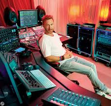 Guetta learned and perfected his craft in paris nightclubs throughout the 1980s and 1990s. David Guetta