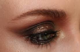 bronze smoky eyes with napoleon perdis
