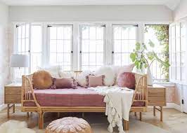 how to make a daybed look like a couch