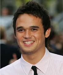 Gareth Gates banned from tanning