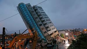 Quake Strikes Off Taiwan As Rescuers