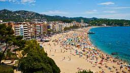 Hotel santa marta lloret de mar, located 2.5 km from water world, features wifi throughout the venue. 16 Best Hotels In Lloret De Mar Hotels From Aed 151 Night Kayak
