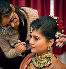 beauty parlour for bridal makeup kolkata