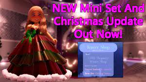 NEW Mini Set And Christmas Update Out In Royale High - YouTube