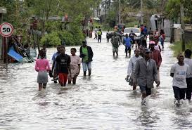 ¡bienvenidos al sitio de ciclón! Onu 250 000 Afectados Por Ciclon Eloise En Mozambique