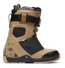 Tucknee Lace Up Snowboard Boots
