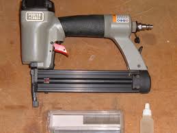 For many woodworkers and diyers, the brad nailer is always the best option thanks to the versatility and also the fact that it can be handy for more. Is A Brad Nailer Right For You Diy Arts Crafts Feltmagnet