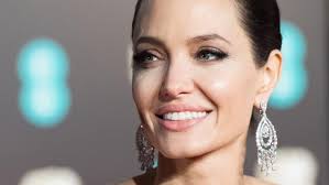 how to get angelina jolie s elongated eyes