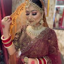 professional makeup artist in lucknow
