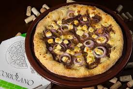 The campeonato cearense has three divisions with the following division and format (as in any other brazilian soccer championship, the format can change every year): Pizza Cearense Foto De Forneria Coriolano Fortaleza Tripadvisor