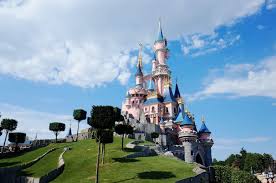 can you do disneyland paris in one day
