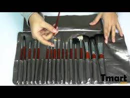 cosmetic makeup brush