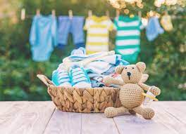 Xin quần áo cũ cho trẻ sơ sinh: Ưu, nhược điểm và lời khuyên cho mẹ