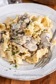 canelle with creamy mushroom sauce