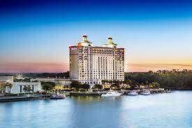 best hotels in savannah for families