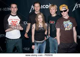 Professional rocker, singer songwriter, clothing designer and philanthropist. Avril Lavigne Arriving At The Concert Metallica Mtv Icon At The Universal Amphitheatre In Los Angeles May 3 2003 Lavigneavril017a Jpglavigneavril017a Event In Hollywood Life California Red Carpet Event Usa
