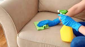 para limpiar tu sofá de tela
