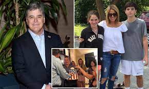 Fox News anchor Sean Hannity and wife ...