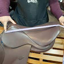 how to mere an english saddle