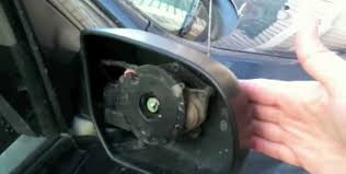 why your side view mirror is important