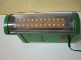 The fittings i have are advertised as specifically designed for led tubes (there's no ballast in the fitting). Automatic Led Emergency Light Circuit