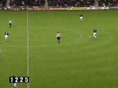 Haaland aside keane never went out to injury players. Best Roy Keane Gifs Gfycat