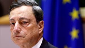 Mario draghi attacked by protester at ecb press conference. Qhdg4qmzd1rbsm