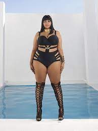As seen in glamour, teen vogue, seventeen, cosmo and more, gabifresh.com is a personal style blog. Gabifresh Blogger Gabi Gregg Shows That Cellulite Can Disappear Depending On Lighting People Com