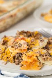 Although i find as long as i salt and pepper it well i used all the ingredients in the exact proportions in the recipe and made stuffed bell peppers. Hamburger Potato Casserole Recipe Easy Hamburger Casserole