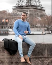 Pop on a brown suede chelsea boot for a country aesthetic, or a black suede brown chelsea boots are naturally more relaxed in nature, as the colour works best with blue jeans or chinos in neutral tones. Can You Wear Chelsea Boots With Jeans How To Gentleman Field