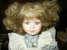 7 everyone in my family has dark hair/curly. Porcelain Doll Geppeddo 16 1 2 Girl Dark Brown Hair Blue Eyes Gold Tone Necklac Ebay