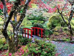 the butchart gardens in fall the most